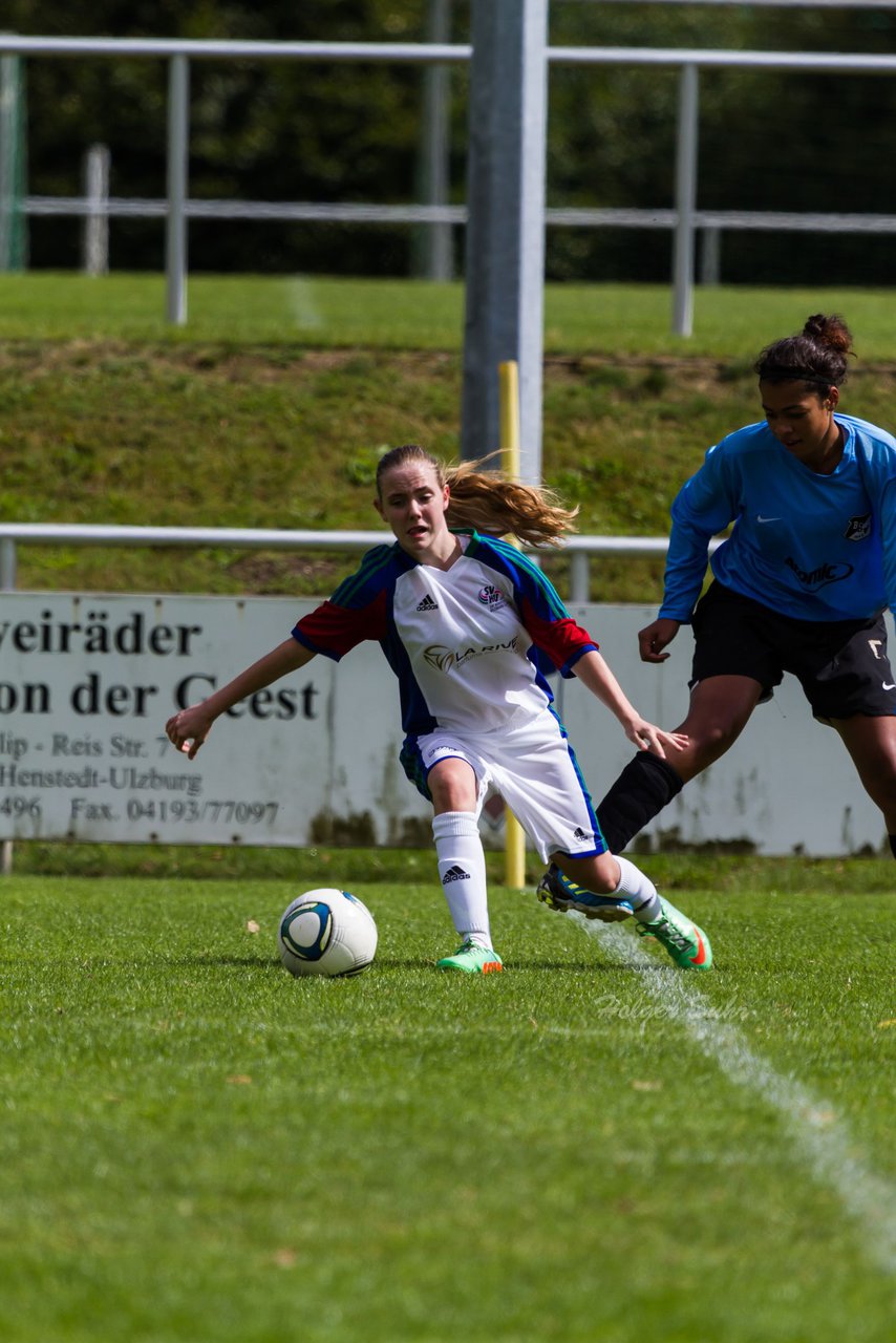 Bild 270 - B-Juniorinnen SV Henstedt Ulzburg - Frauen Bramfelder SV 3 : Ergebnis: 9:0